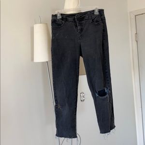 Black Cutoff jeans